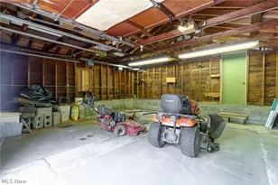 1397 W Sprague Rd, Grandview Heights, OH 44147 - Photo 36