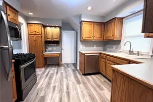 801 Spangler St NE, Canton, OH 44714 - Photo 6