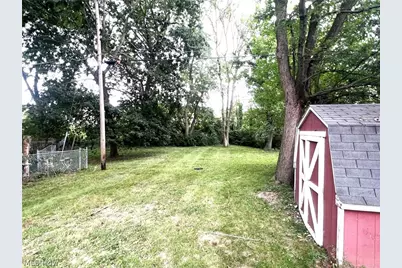 801 Spangler Street NE, Canton, OH 44714 - Photo 2