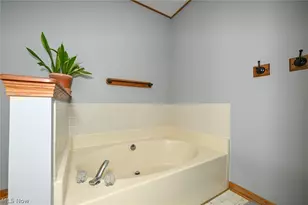 829 Dan Ave, Canal Fulton, OH 44614 - Photo 32