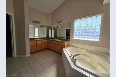 7764 Oak Meadow Drive, Hudson, OH 44236 - Photo 22
