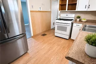 129 S Surry Rd, East Liverpool, OH 43920 - Photo 8