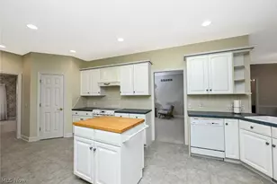 5216 East Blvd NW, Canton, OH 44718 - Photo 6