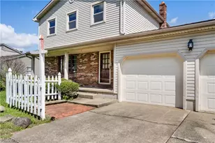 4474 Woodridge Dr, Youngstown, OH 44515 - Photo 4