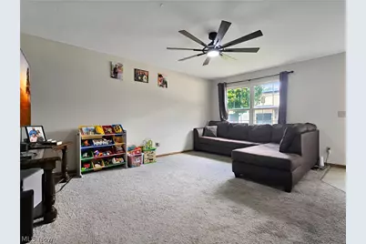 1184 Hayes Avenue, Eastlake, OH 44094 - Photo 8