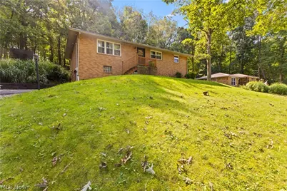2082 Wylie Ridge Road, Weirton, WV 26062 - Photo 4