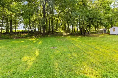 2082 Wylie Ridge Road, Weirton, WV 26062 - Photo 10