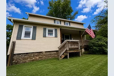 417 N Sumner Street, East Palestine, OH 44413 - Photo 1