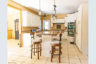 8808 Eastlynn Avenue NW, Massillon, OH 44646 - Photo 10
