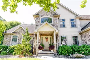 8808 Eastlynn Ave NW, Massillon, OH 44646 - Photo 2