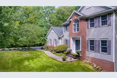 18131 Greatwood Lane, Chagrin Falls, OH 44023 - Photo 38
