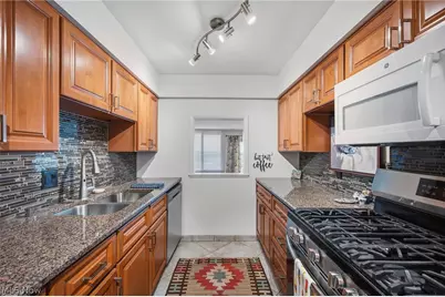 12900 Lake Avenue #1418, Oakwood, OH 44107 - Photo 12
