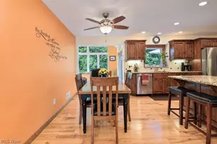 2316 Green Ridge Dr, Wickliffe, OH 44092 - Photo 10