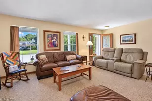 2316 Green Ridge Dr, Wickliffe, OH 44092 - Photo 6