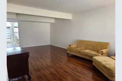 2061 Jennifer Street, Akron, OH 44313 - Photo 12