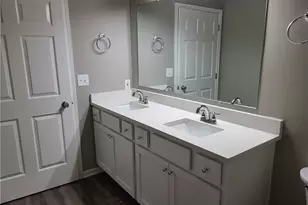 2061 Jennifer St, Akron, OH 44313 - Photo 10