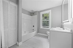 1172 Herberich Ave, Akron, OH 44301 - Photo 10