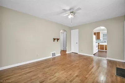 630 Barbara Avenue, Akron, OH 44306 - Photo 8