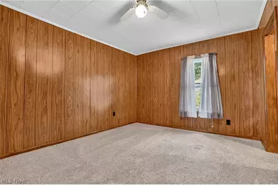205 Leatherwood Street, Cambridge, OH 43725 - Photo 24