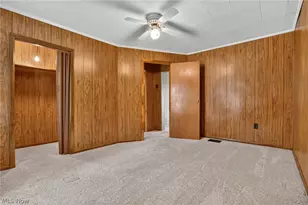 205 Leatherwood St, Cambridge, OH 43725 - Photo 26