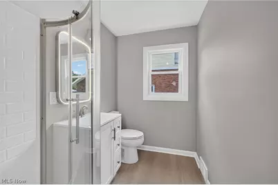 309 E Baird Avenue, Barberton, OH 44203 - Photo 20