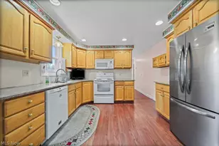 8508 Kellydale St NW, Massillon, OH 44646 - Photo 8