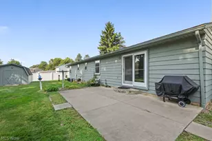 8508 Kellydale St NW, Massillon, OH 44646 - Photo 30