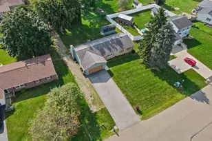8508 Kellydale St NW, Massillon, OH 44646 - Photo 36