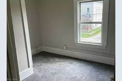 17 E Emerling Avenue, Akron, OH 44301 - Photo 6