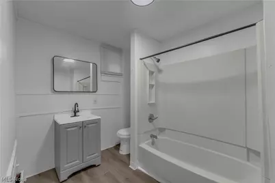 712 Roselle Avenue #B/UP, Akron, OH 44307 - Photo 16