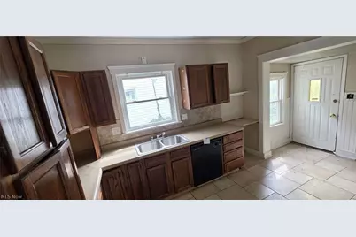 9821 Gambier Avenue, Loveland, OH 44102 - Photo 6