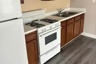 10917 Bernard Ave, Loveland, OH 44111 - Photo 6