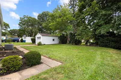 731 W 32nd Street, Lorain, OH 44052 - Photo 32
