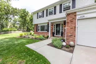 209 James Cir, Avon Lake, OH 44012 - Photo 2