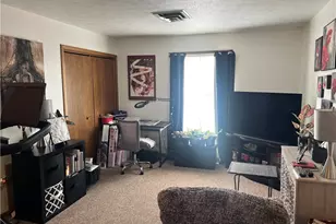 127 E Adams St, Millersburg, OH 44654 - Photo 2