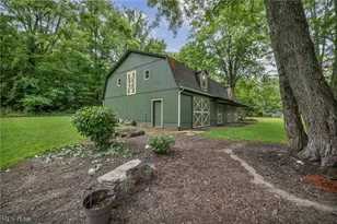 18460 W River Rd, Columbia Station, OH 44028 - Photo 44