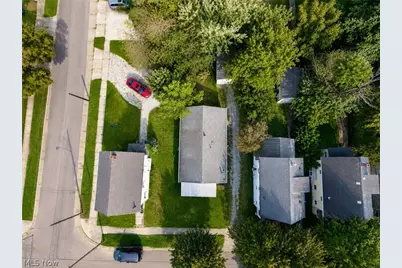 2261 7th Street SW, Akron, OH 44314 - Photo 2