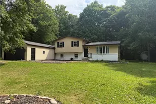 1950 Woodland Dr, Columbiana, OH 44408 - Photo 2