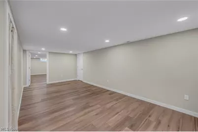 6934 Center Street NE, Hartville, OH 44632 - Photo 20