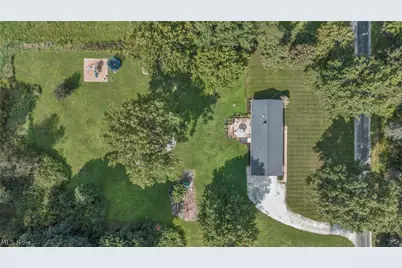 6934 Center Street NE, Hartville, OH 44632 - Photo 2