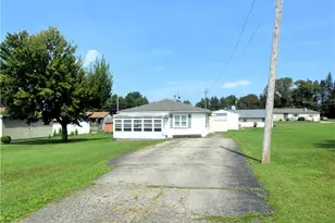 726 Penhale Ave, Campbell, OH 44405 - Photo 18