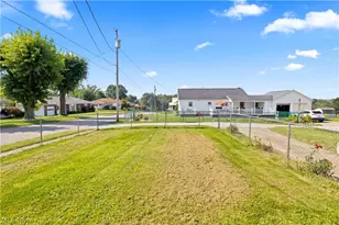 516 Mildred Ave, Weirton, WV 26062 - Photo 24