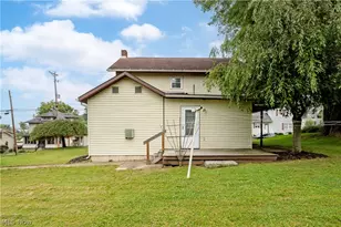 365 E Adams St, Millersburg, OH 44654 - Photo 4