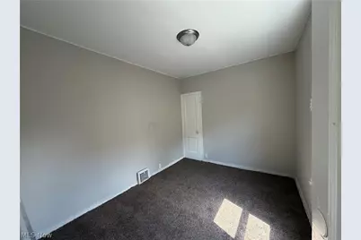 3305 W 33rd Street, Loveland, OH 44109 - Photo 4