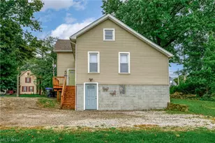 1718 - 1720 Newberry St, Cuyahoga Falls, OH 44221 - Photo 2