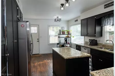 273 Griswold Drive, Youngstown, OH 44512 - Photo 6
