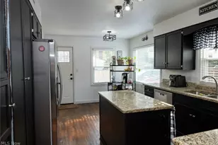 273 Griswold Dr, Youngstown, OH 44512 - Photo 6