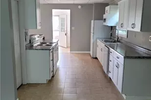 140 7th St NW, Barberton, OH 44203 - Photo 6