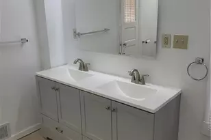 140 7th St NW, Barberton, OH 44203 - Photo 10
