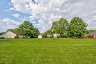 4456 Maplegrove Ave, Louisville, OH 44641 - Photo 36